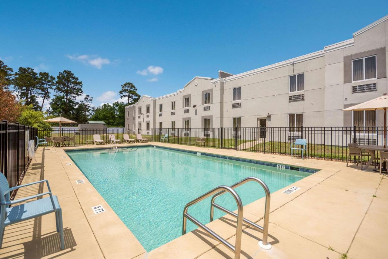 Sleep Inn & Suites Niceville - Destin Bagian luar foto